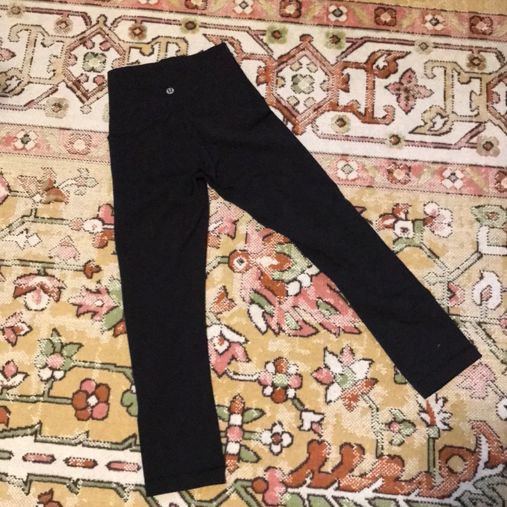 lululemon cropped workout pants